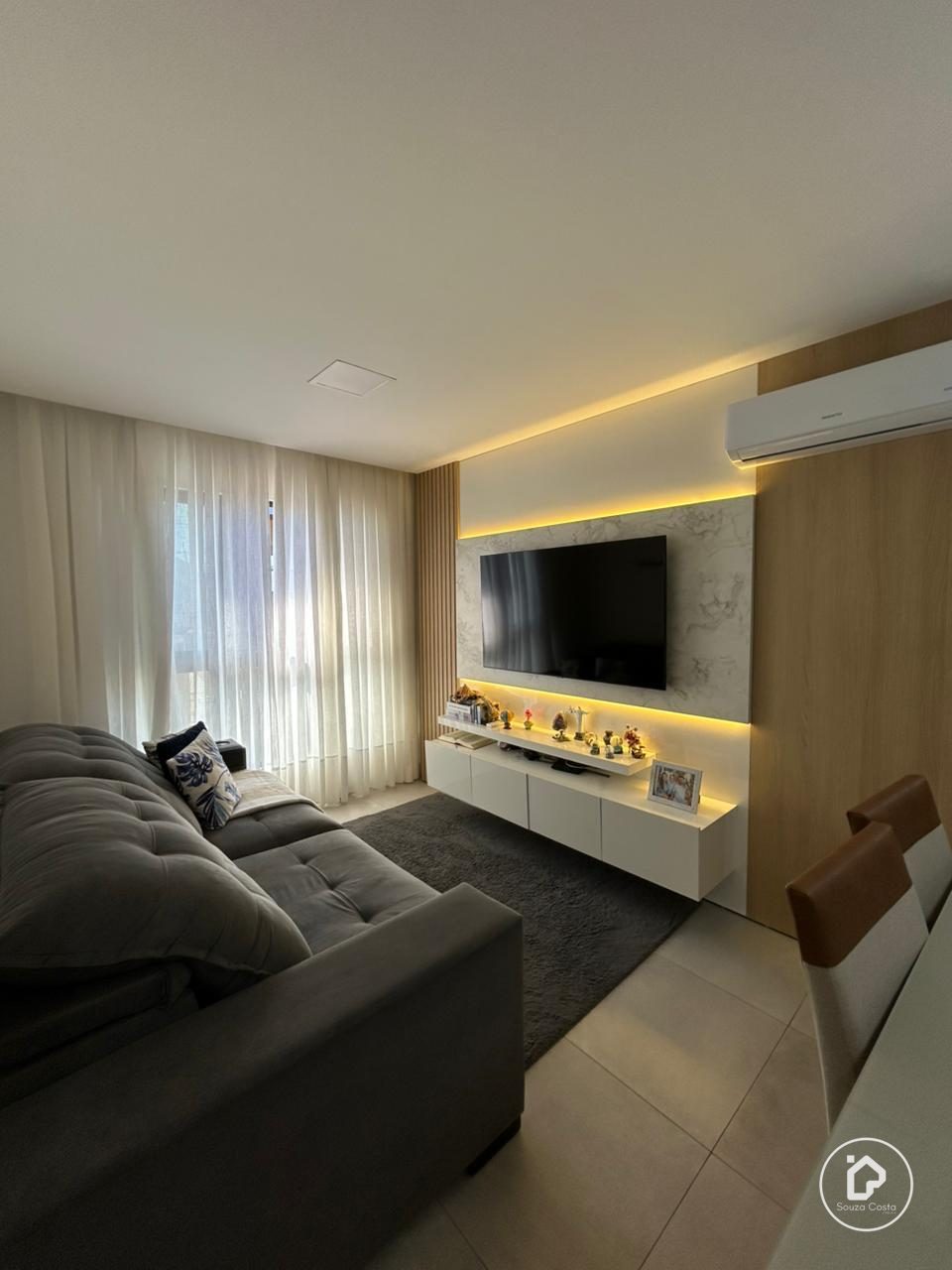 RES. 990 SQUARE
